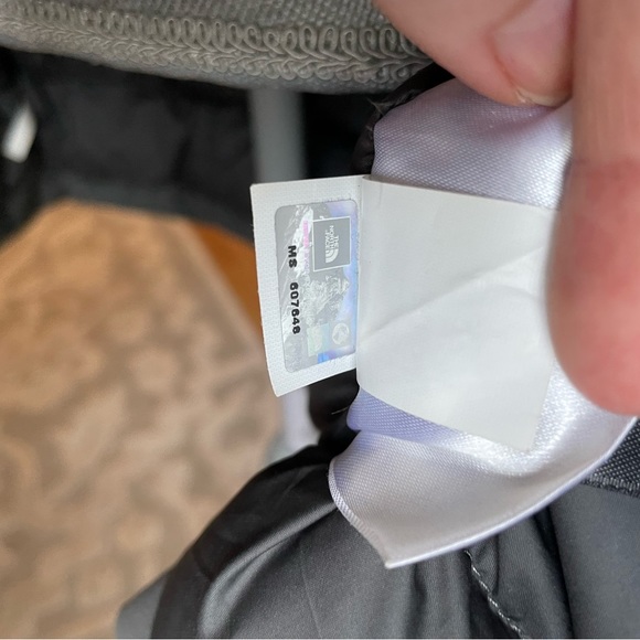 The north face winter jacket - Picture 8 of 9